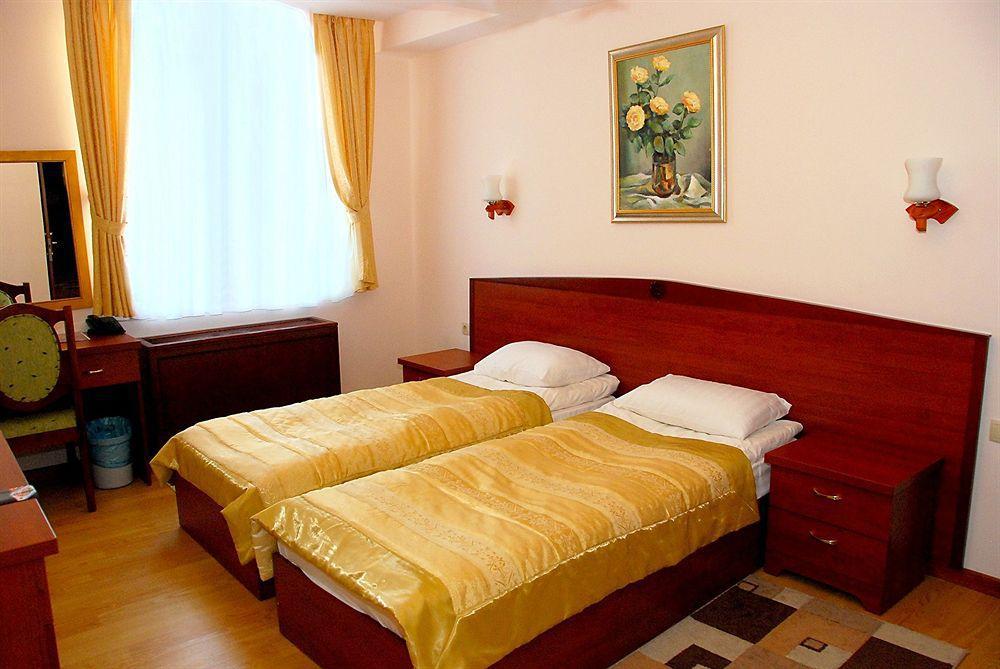 Ganjali Plaza Hotel Baku Szoba fotó